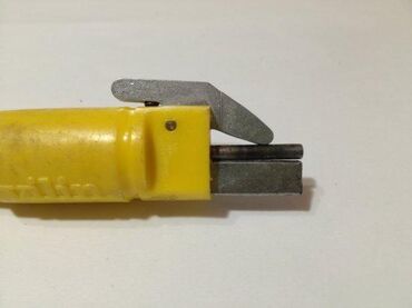 Ostali alati i mašine: Alat za nepoznatu primenu Ovaj alat je ponuđen po vrlo simboličnoj — 4