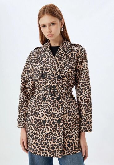 sumqayitda jaket: Koton markasının leopard printli trençkotu. Uzun qollu, düyməli