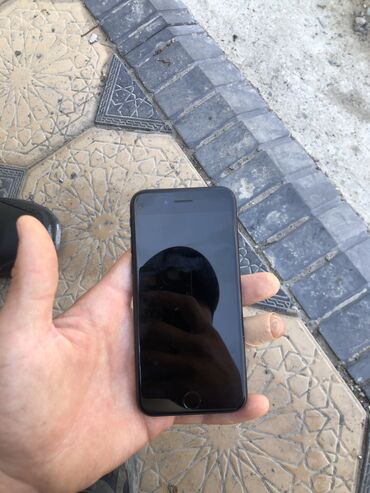 айфон 8 se: IPhone SE 2022, Б/у, 64 ГБ, Черный, Чехол, Кабель, 76 %