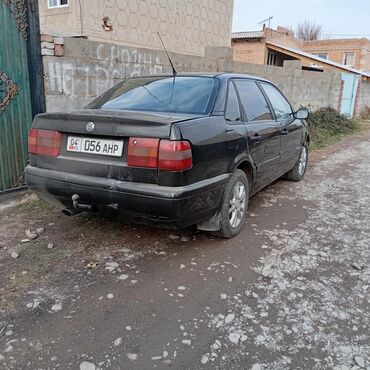 Volkswagen: Volkswagen Passat: 1994 г., 1.8 л, Механика, Газ, Седан