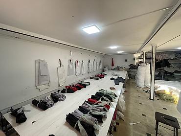 Продажа помещений свободного назначения: Продается коммерческое помещение 4 этажа, 450 м2 1-2 этажа швейный — 27