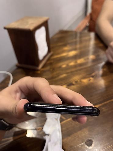 zapcast iphone: IPhone 7, Qara, Simsiz şarj — 3