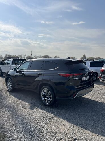 Toyota: Toyota Highlander: 2023 г., 2 л, Типтроник, Бензин, Кроссовер — 4