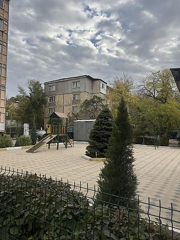 bay tash: 1 комната, 43 м², 106 серия улучшенная, 4 этаж, Старый ремонт — 10