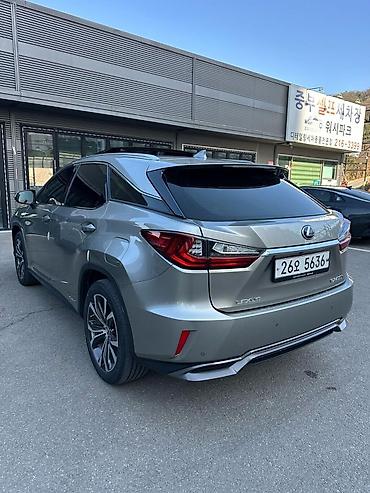 Lexus: Lexus RX: 2018 г., 3.5 л, Автомат, Гибрид, Кроссовер — 10