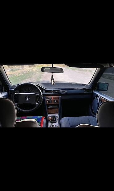 Mercedes-Benz: Mercedes-Benz W124: 1990 г., 2.3 л, Механика, Бензин, Седан — 1