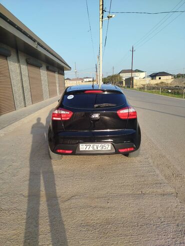 Kia: Kia Rio: 1.1 l | 2012 il Hetçbek — 3