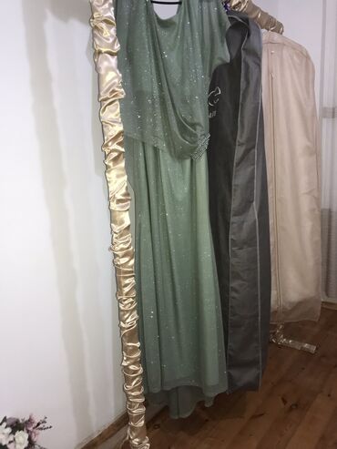 kostyum 46: Вечернее платье, Макси, 3XL (EU 46)