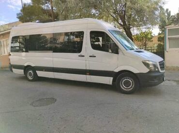 Mercedes-Benz: Ağ rəngli 20 nəfərlik VIP Mercedes-Benz Sprinter mikroavtobusu