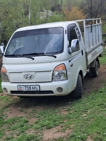 подушка для машин: Hyundai Porter: 2004 г., 2.6 л, Механика, Дизель