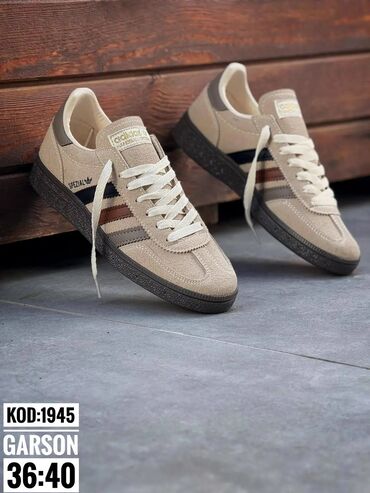 Women's Sneakers and athletic shoes: Adidas, 36 — 1