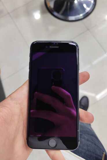i̇phone 5c: IPhone 8, 64 GB, Qara, Barmaq izi