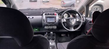 Honda: Honda Fit: 2003 г., 1.5 л, Вариатор, Бензин, Хэтчбэк