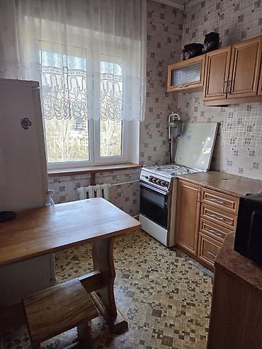 асанбай 105 серии: 2 комнаты, 48 м², Асанбай мкр 105 серия, 5 этаж, Косметический ремонт — 2