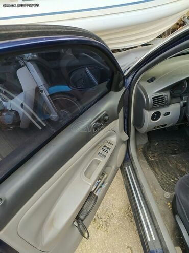 Volkswagen: Volkswagen Passat: 1.9 l. | 2004 έ. Sedan — 5