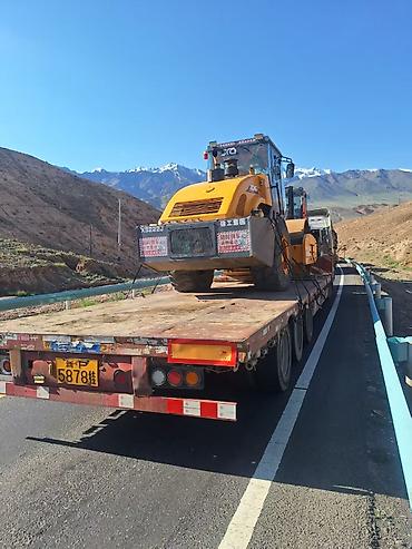 кран xcmg: Каток XCMG XS222J - Тип: вибрационный дорожный каток с одним гладким — 1
