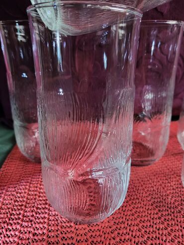 Čaše: Case nove iz 80ih Arcoroc univerzalne. Francuske case sa listovima — 4