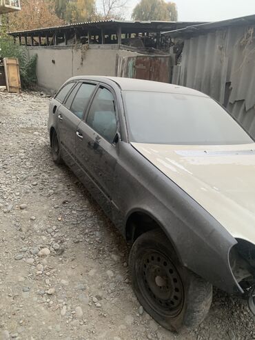 Mercedes-Benz: Mercedes-Benz E-Class: 2004 г., 3.2 л, Автомат, Газ, Универсал — 11