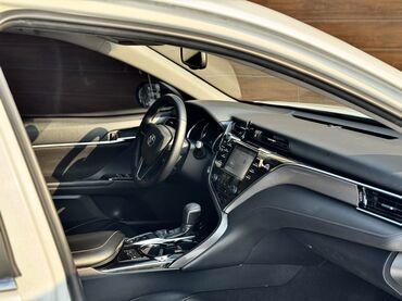 Toyota: Toyota Camry: 2018 г., 2.5 л, Автомат, Бензин, Седан — 10