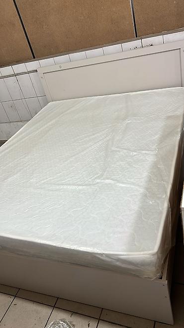 спаль: Двуспальная кровать с высоким прямым изголовьем, белый цвет — 2