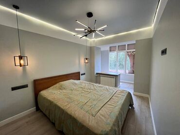 купить 1 комнатную квартиру в бишкеке: 2 комнаты, 55 м², Индивидуалка, 4 этаж, Дизайнерский ремонт