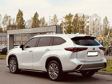 platinum: Toyota Highlander: 2022 г., 2.5 л, Автомат, Гибрид, Внедорожник — 6