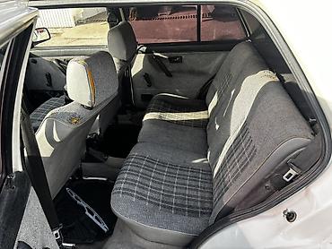 Volkswagen: Volkswagen Golf: 1989 г., 1.3 л, Механика, Бензин, Хэтчбэк — 6