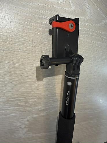 selfi cubuğu: INSIGNIA selfi çubuğu – smartfonlar üçün teleskopik monopod -Gəzinti — 2