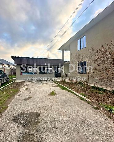 Продажа коттеджей и домов: 🏠Продается дом в с. Сокулук 🟡 Комнаты: 7 🟡 Участок: 12 соток 🟡 — 1