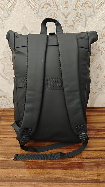 Rukzaklar: HONOR Gift şəhər tipli bel çantası - Rəng: qara - Roll-top dizayn — 4