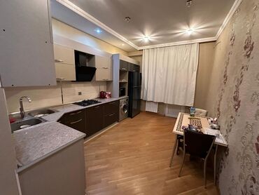 visnovkada kiraye evler: 8 çi mikrorayon Cəfər Xəndan küçəsi 10/4 mərtəbəsi 3 otaqlı tam əşyalı