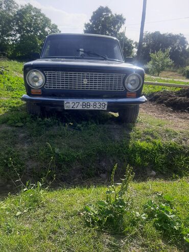 VAZ (LADA): VAZ (LADA) 2101: 0.3 l | 1976 il 1300 km Sedan