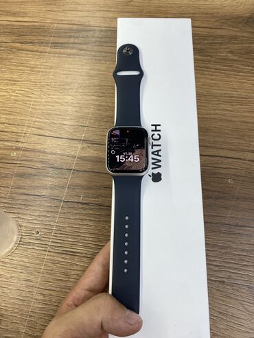 купить часы в бишкеке: Apple Watch SE(2) состояние Почти Новое 
Акб 100% полный комплект 44мм