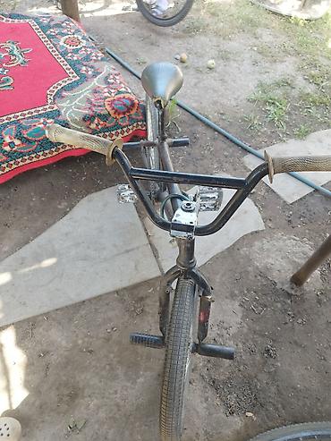 BMX велосипеды: Черный велик 9500
красный 12000 — 8