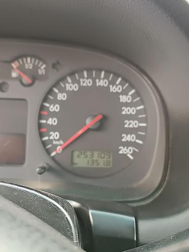 Volkswagen: Volkswagen Golf: 2001 г., 1.6 л, Кол менен иштөөчү, Газ, Хетчбек — 10