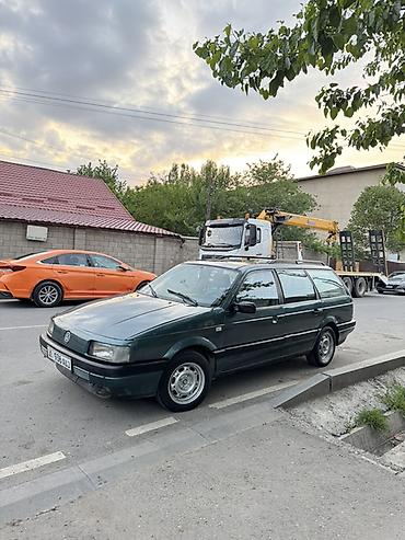 радиальный: Volkswagen Passat Variant: 1989 г., 1.8 л, Механика, Бензин, Универсал — 1