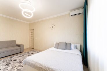 Посуточная аренда квартир: 1 комната, Банные принадлежности, Бытовая техника, Душевая кабина — 4