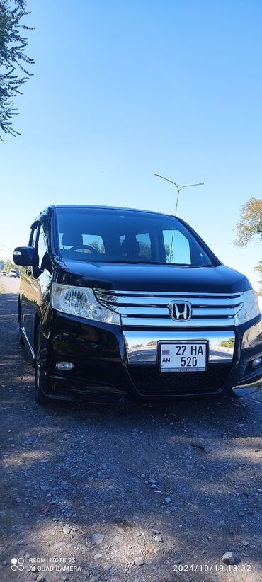 honda s: Honda Stepwgn: 2012 г., 2 л, Вариатор, Бензин, Минивэн