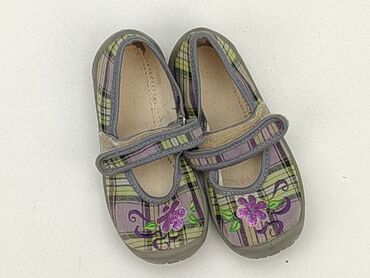 ccc klapki basenowe dziecięce: Slippers 26, Used