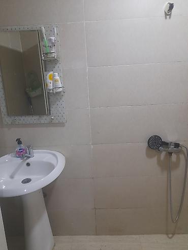 2 otaqli evlerin satisi: 2 otaqlı, 75 kv. m, Kredit yoxdur, Orta təmir — 10