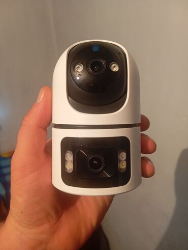 продаю связи с переездом: Wi‑Fi видеокамера наблюдения Yoosee H10 (двухлинзовая, Ultra HD)