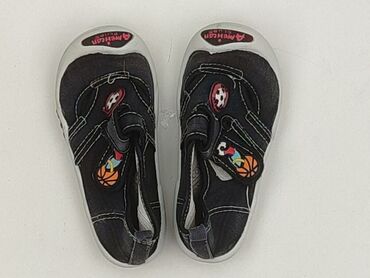 ubrania oversize: Slippers 26, Used