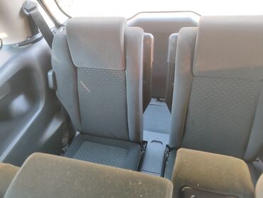 Opel: Opel Zafira: 2003 г., 2.2 л, Механика, Бензин, Минивэн — 10