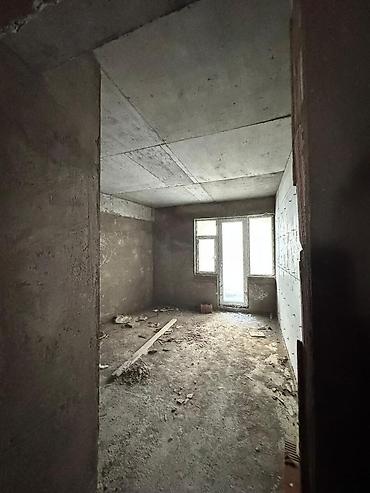 2 otaqlı ev: Həzi Aslanov qəs., 2 otaqlı, Yeni tikili, m. Həzi Aslanov, 92 kv. m — 3