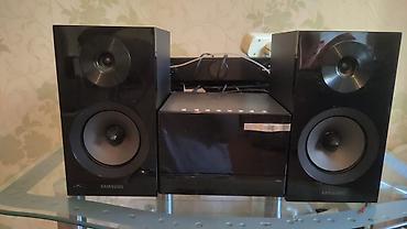 Samsung mini musiqi mərkəzi – 2 kolonka + əsas blok. Xüsusiyyətlər: - lalafo.az -da Samsung mini musiqi mərkəzi – 2 kolonka + əsas blok. Xüsusiyyətlər: -
