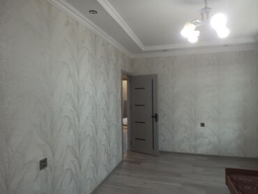 Təmir işləri: Divar kağızı işiBoyalı və gipsli tavan -Döşəmə: Laminat döşəmə işləri -da lalafo.az — 2 Təmir işləri: Divar kağızı işiBoyalı və gipsli tavan -Döşəmə: Laminat döşəmə işləri — 2