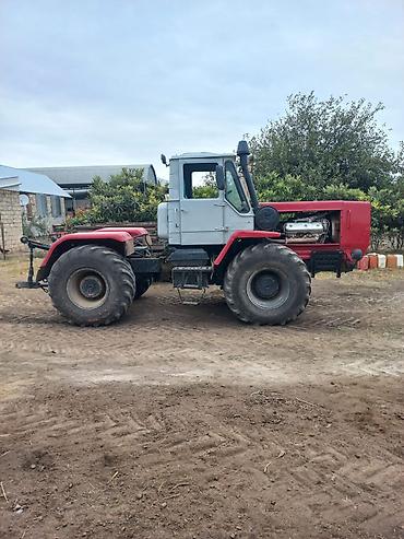 rengli işıq: Ağır sinif dördötürücülü traktor - Güclü dizel mühərrik, qabaqda iri — 6