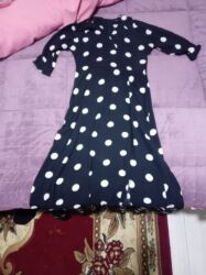 Digər qadın geyimləri: Salam. Hər biri 5 AZN. Ölçülər S və 46 üçündür. İstiyə olsa nömrə ilə — 14