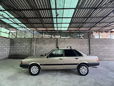 боз белер: Audi 80: 1985 г., 1.8 л, Кол менен иштөөчү, Бензин, Седан — 8