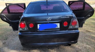 Lexus: Lexus IS: 2002 г., 2 л, Механика, Бензин, Седан